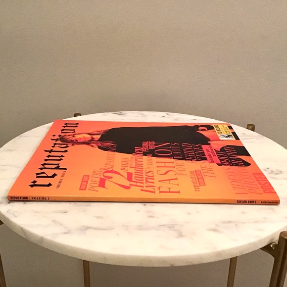 NEW Taylor Swift Reputation Magazine Poster RARE - Picture 6 of 8